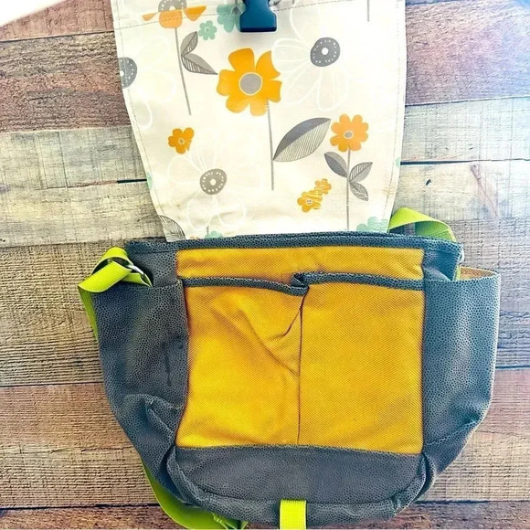 Haiku by Sharon Eisenhauer Floral To-Go Messenger/Crossbody - Picture 9 of 9